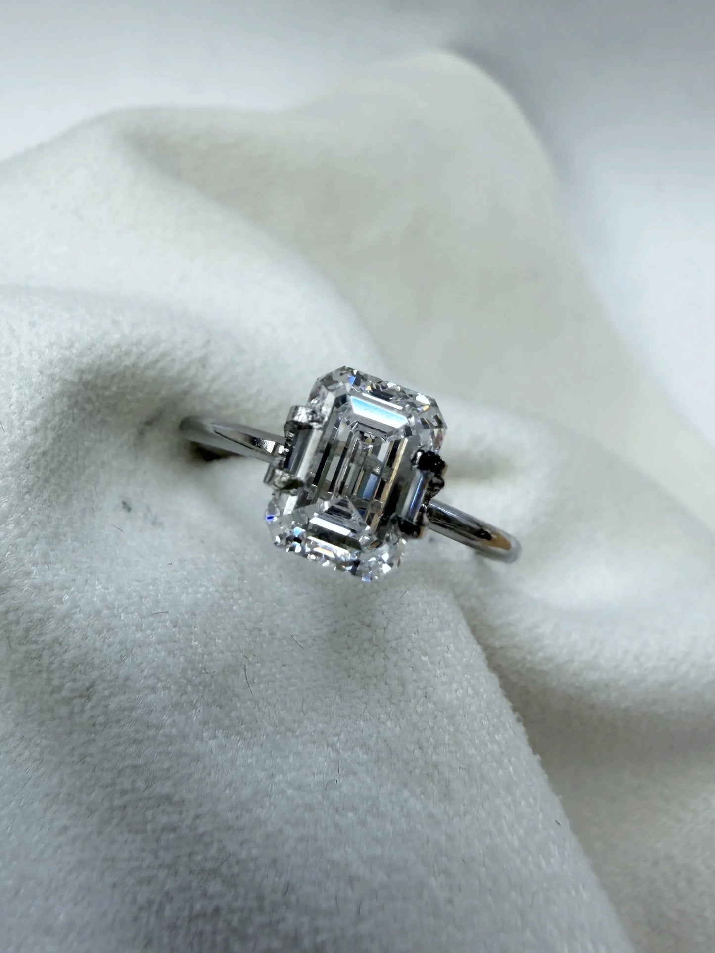 2.05 ct D/VS1 Emerald Cut Lab-Grown Diamond