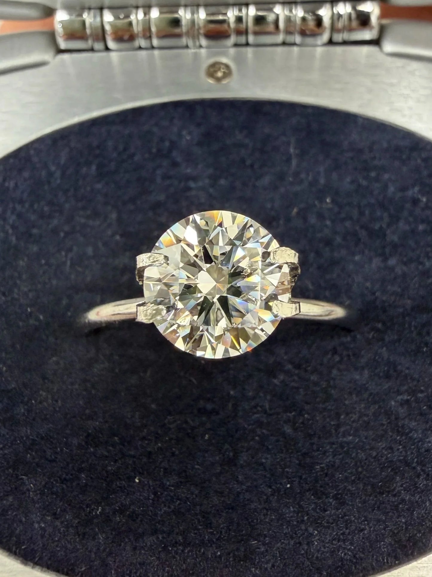 2.02 ct D/VVS1 GIA-Certified Round Brilliant Lab-Grown Diamond
