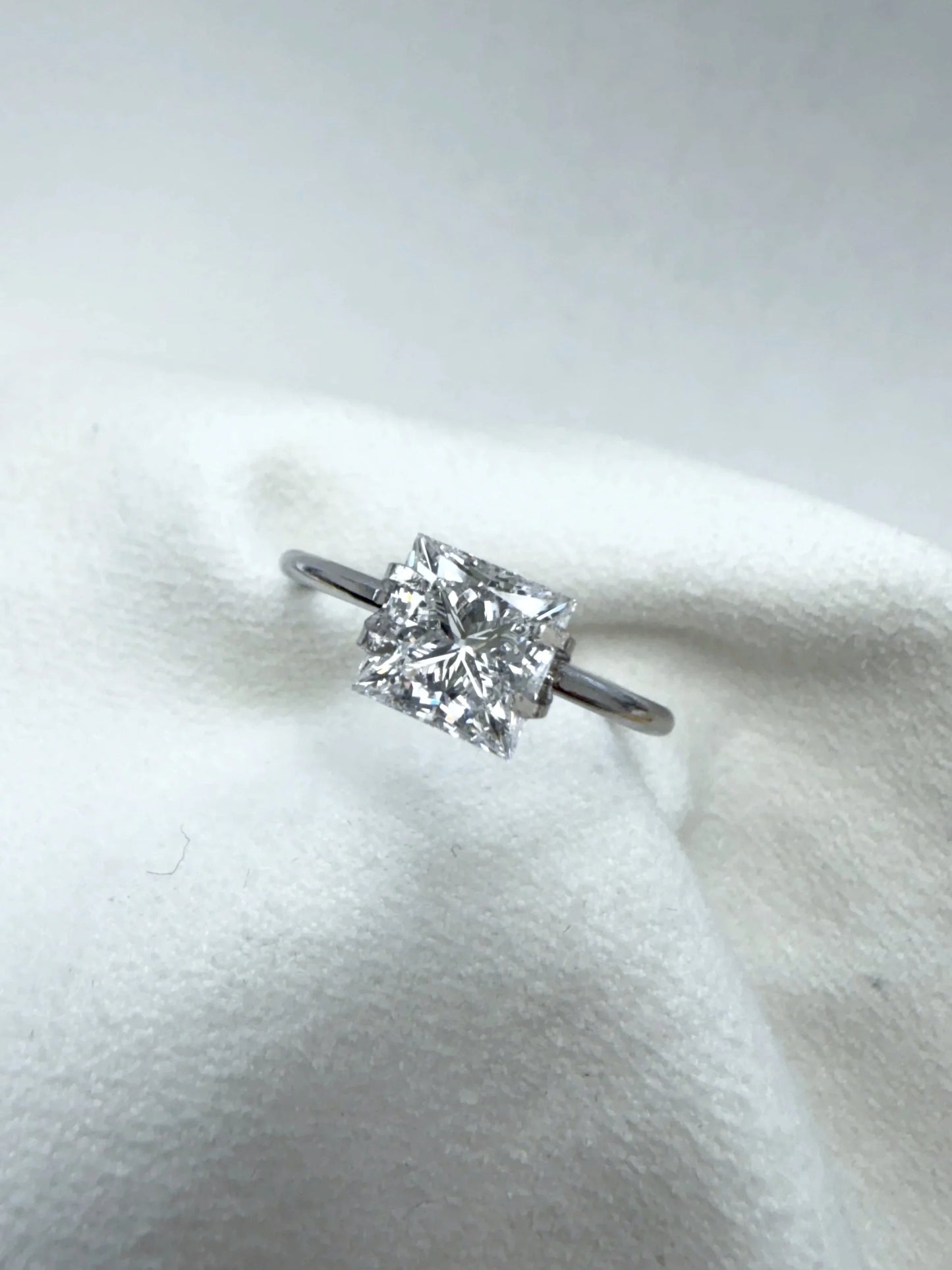 2.04 ct D/VS1 Princess Cut Lab-Grown Diamond